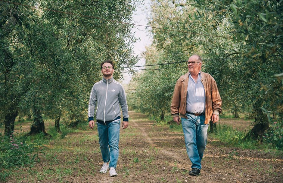 Επιχορήγηση νέων αγροτών 100.000, εγγυήσεις 80% και επιδότηση επιτοκίου δανείων