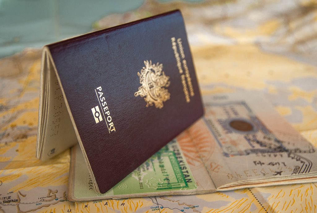 Golden Visa: Άλλαξε το πλαίσιο για όσους θέλουν να λάβουν άδεια για διαμονή στη χώρα μας