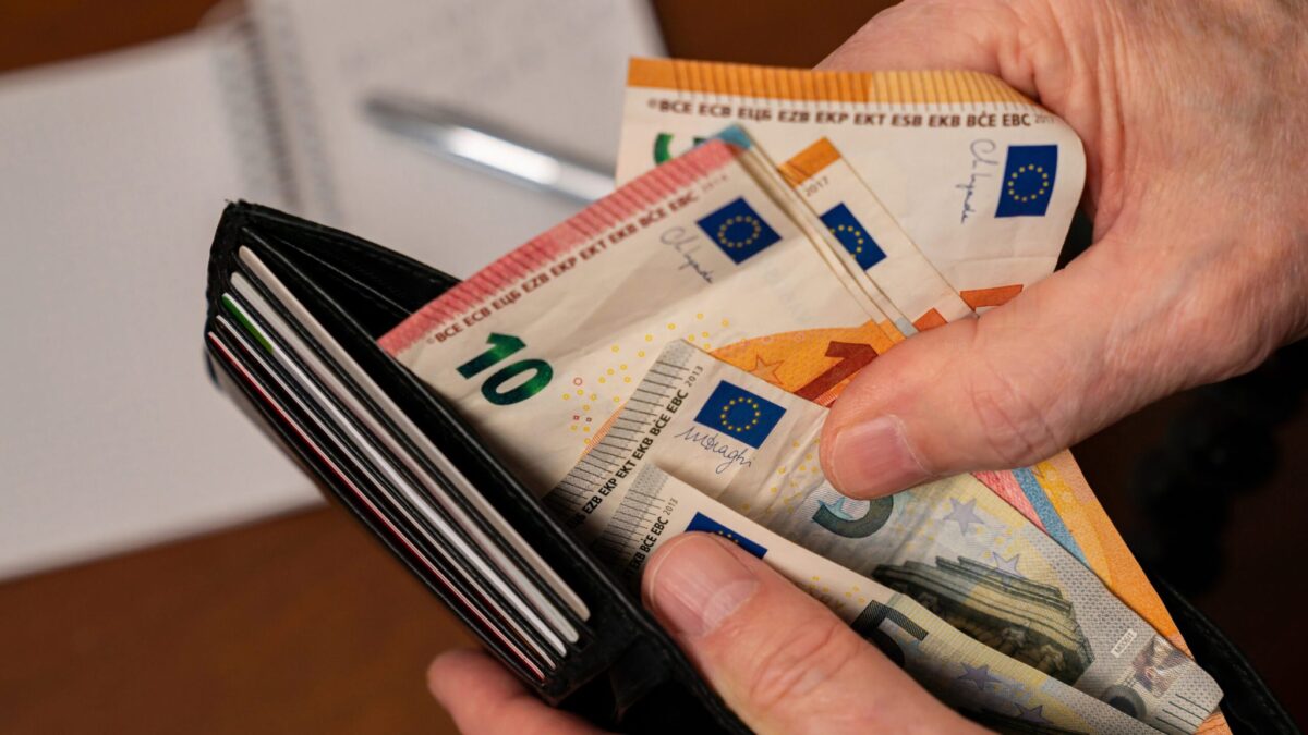 Κοινωνικό Μέρισμα: Αναλυτικά τα μέτρα στήριξης &amp; οι δικαιούχοι