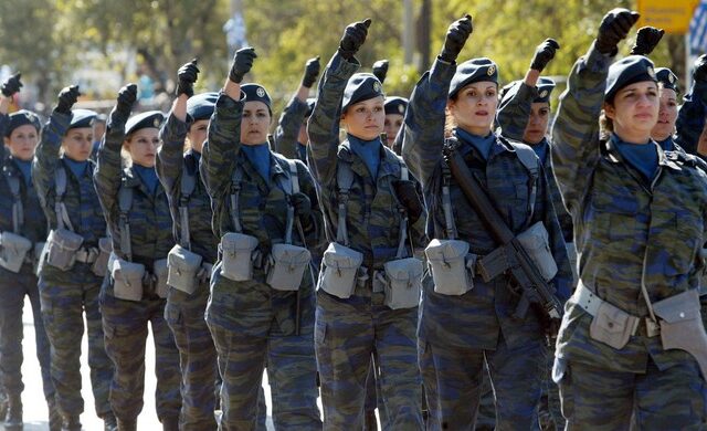 Στα χακί και οι γυναίκες – Ερχονται αλλαγές στην στρατιωτική θητεία