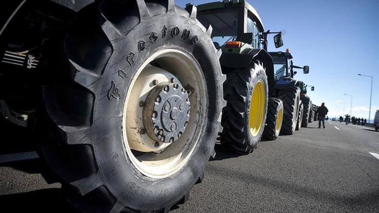 Τα κατασχετήρια της εφορίας «φέρνουν» αγροτικές κινητοποιήσεις