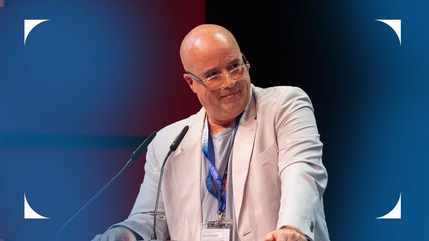 Αναγόρευση του Ανδρέα Δρακόπουλου σε Επίτιμο Διδάκτορα των Τμημάτων Ιατρικής και Νοσηλευτικής του ΕΚΠΑ