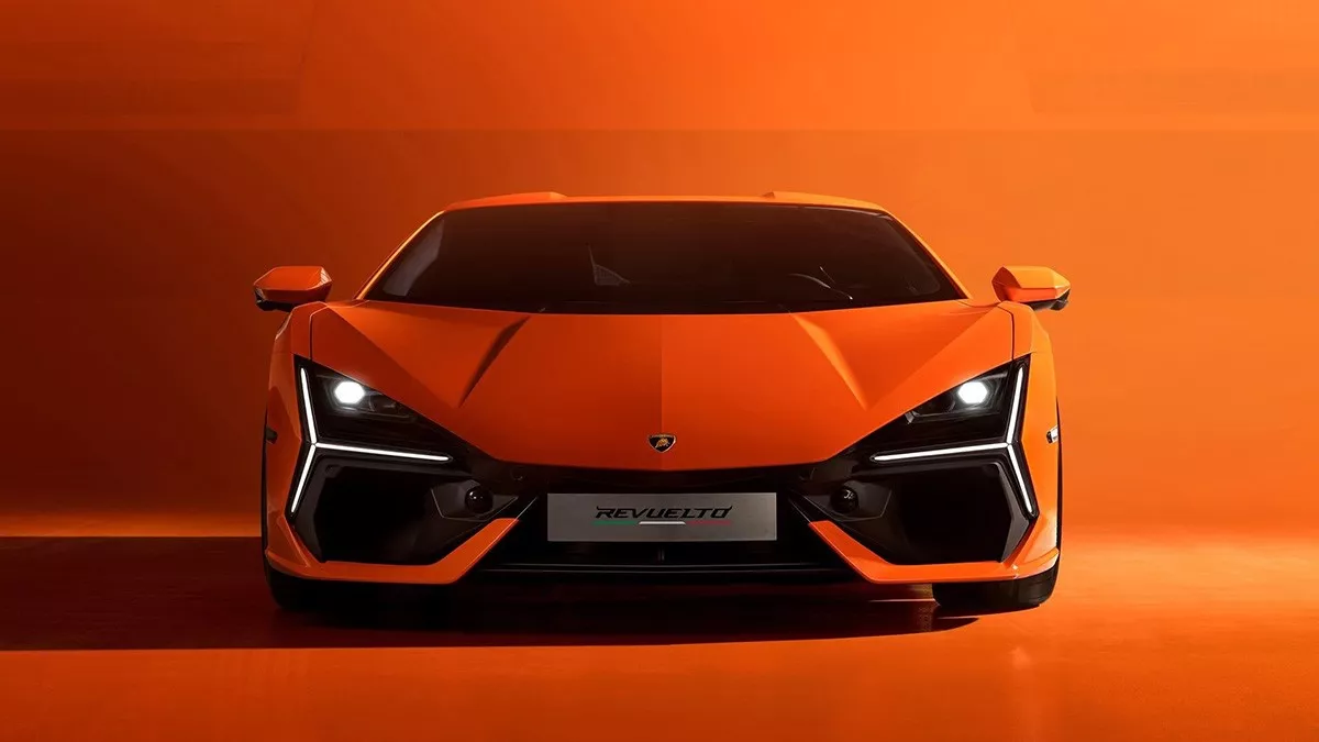 Πόσα πλήρωσε ο Ελληνας αγοραστής της πρώτης Lamborghini Revuelto