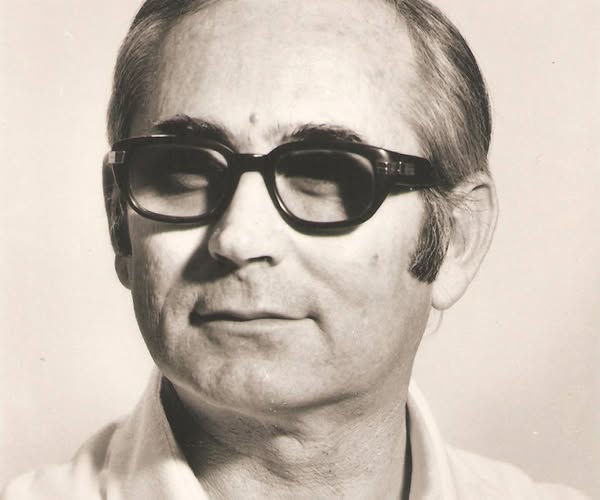 ...Μη μου θυμώνεις μάτια μου... 12/3 έφυγε ο Σταύρος Κουγιουμτζής