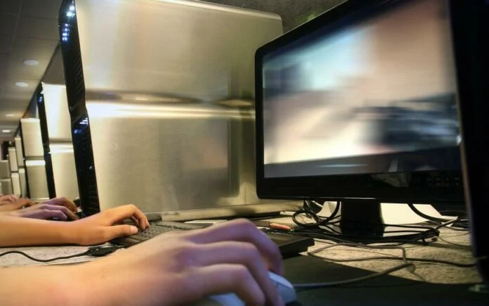 ΕΛ.ΑΣ.: Σε διεθνή επιχείρηση κατά διαδικτυακής πλατφόρμας σεξουαλικής κακοποίησης ανηλίκων