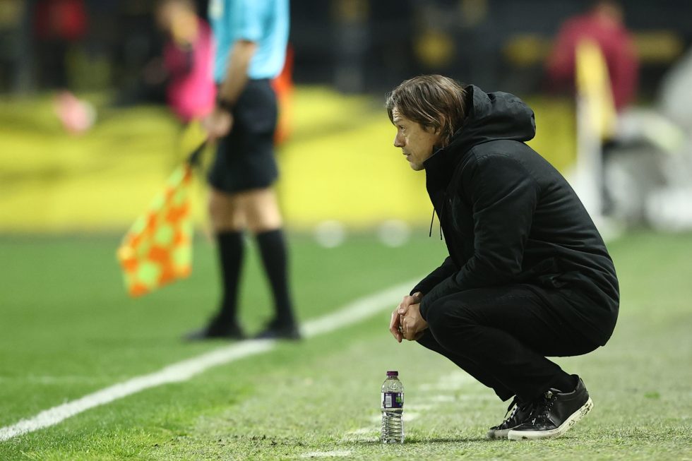 Ο Αλμέιδα συζήτησε με τους παίκτες της ΑΕΚ για την κακή εικόνα της ομάδας