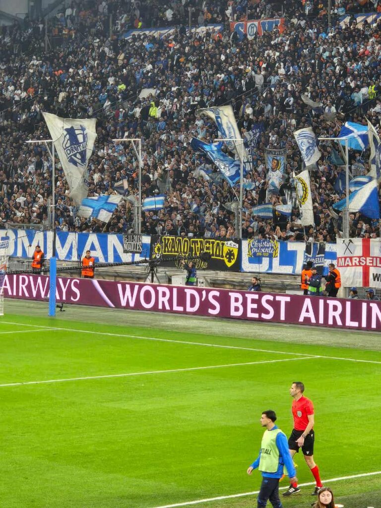 Συγκίνησαν οι οπαδοί της Μαρσέιγ: Τίμησαν τη μνήμη του δολοφονημένου οπαδού της ΑΕΚ