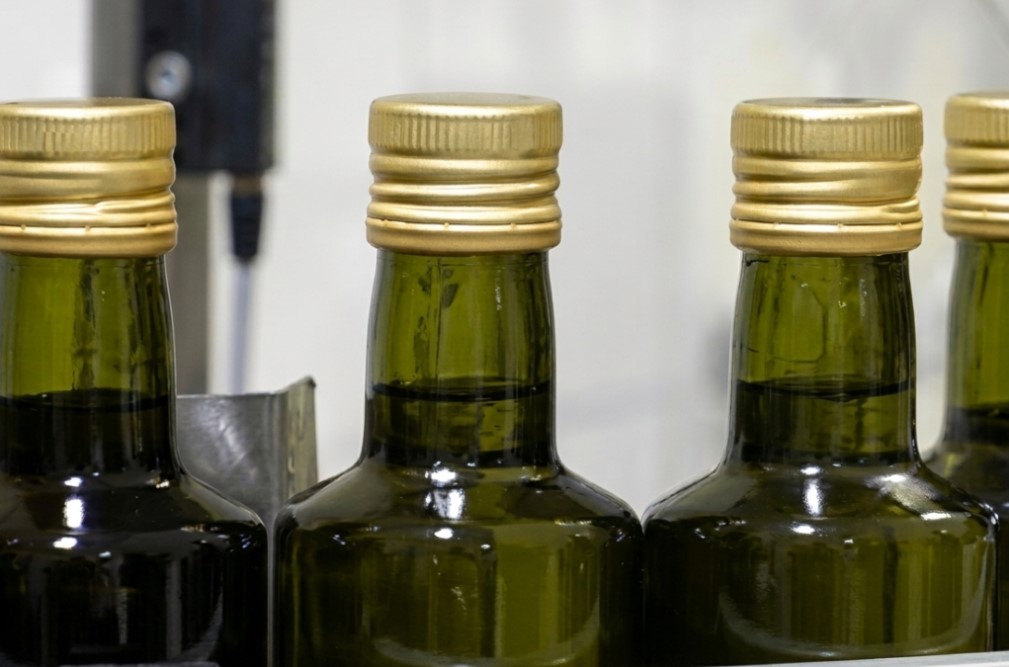 Ελαιόλαδο: Από 7,99 έως και 54 ευρώ ανά λίτρο οι τιμές λιανικής στην γερμανική αγορά