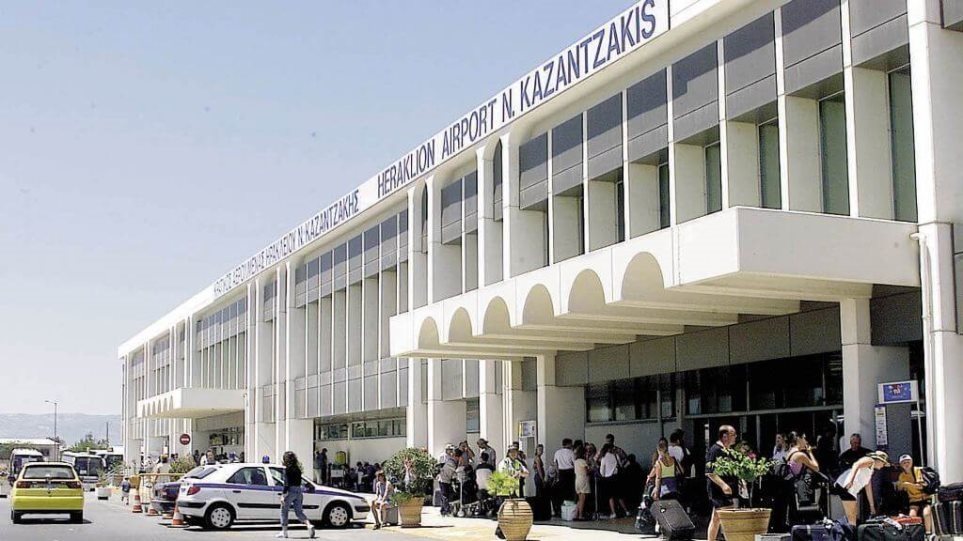 Έκρηξη σε αεροσκάφος στο αεροδρόμιο Ηρακλείου