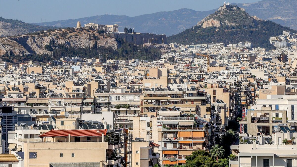 ΑΑΔΕ: Νέα ρύθμιση ξεμπλοκάρει τις πωλήσεις ακινήτων οφειλετών