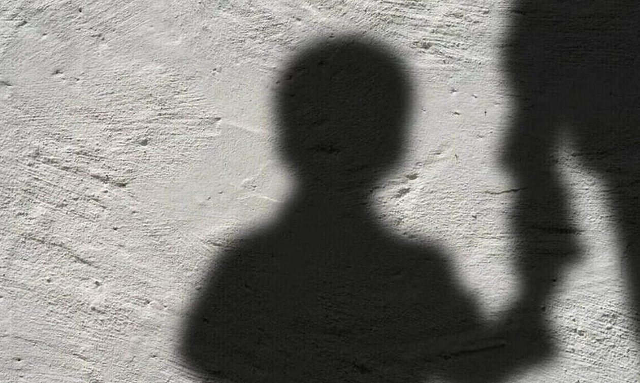 Πατέρας φέρεται να ασελγούσε στον 10χρονο γιο του