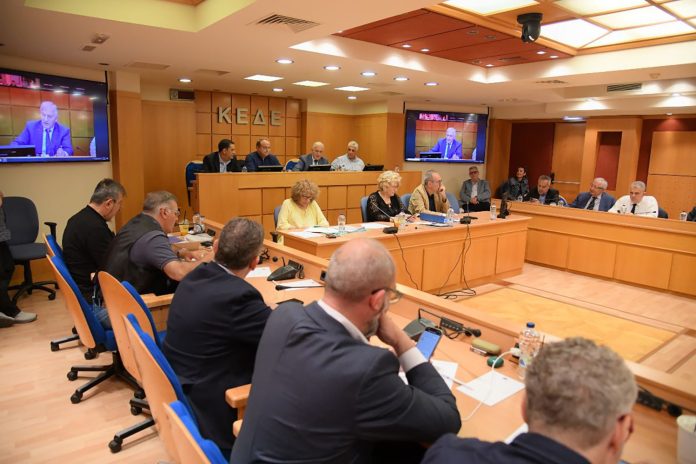 ΚΕΔΕ: Κατανομή 5.537 θέσεων του Προγράμματος Απασχόλησης 55+ της ΔΥΠΑ στους Δήμους