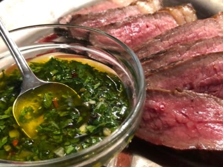 Πού θα κυμανθούν οι τιμές σε κρέας και ελαιόλαδο