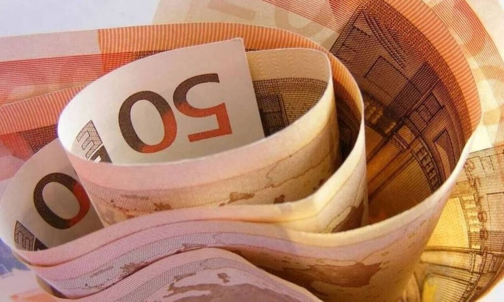 Έως 900 ευρώ επίδομα από ΕΟΠΥΥ – Δικαιούχοι και προϋποθέσεις