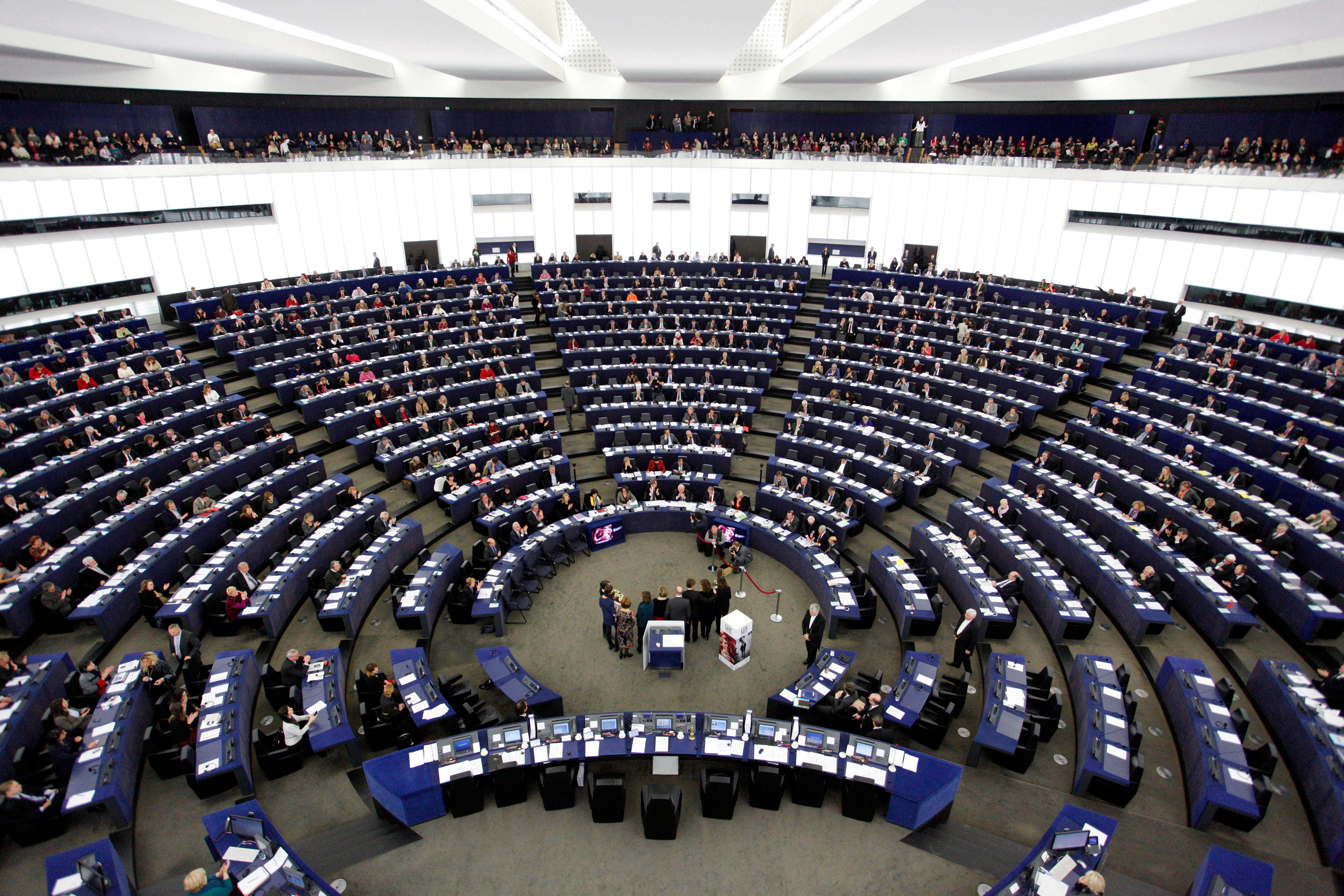 Ευρωπαϊκό Κοινοβούλιο: Να επιτραπεί στην Ουκρανία η χρήση δυτικών όπλων σε ρωσικό έδαφος