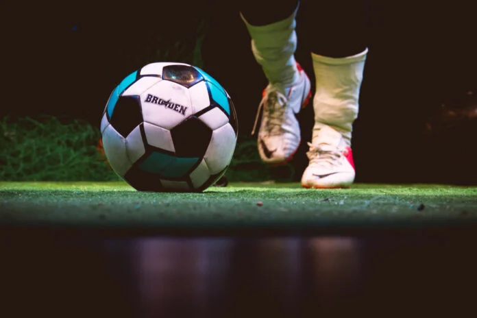 Θέατρο: Football–Το παιχνίδι της ανθρωπότητας