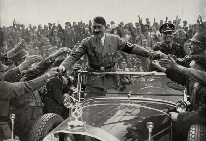 Τί έγινε 30/1/1933 που ο Χίτλερ ανέβηκε στην εξουσία