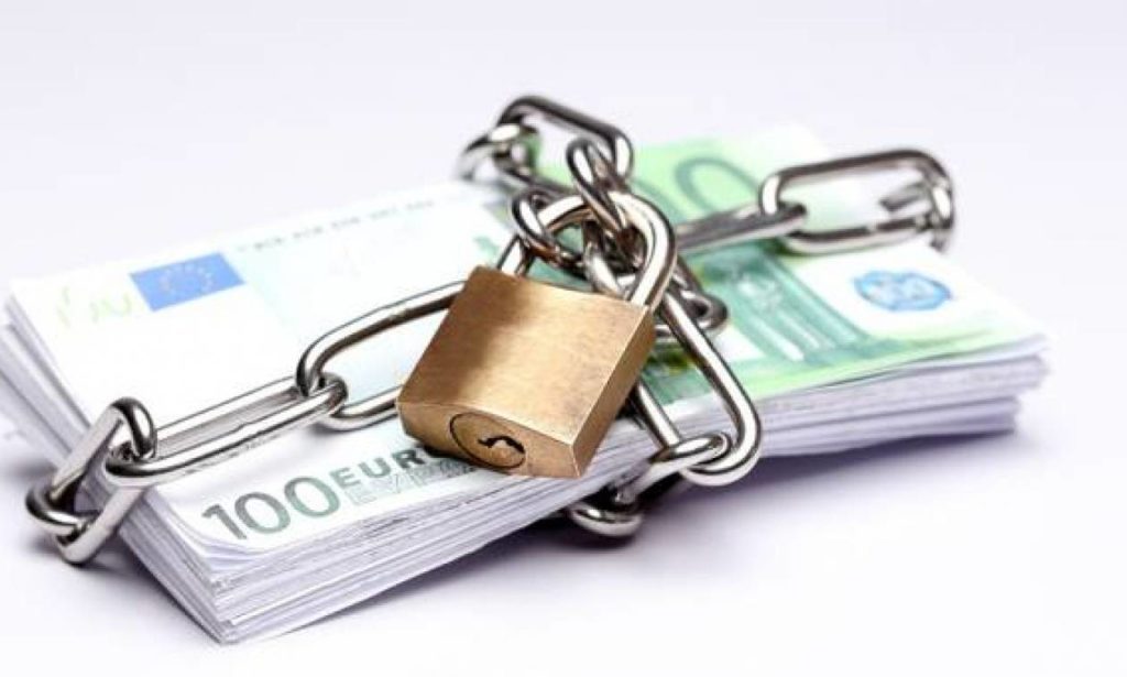 Βροχή κατασχέσεων από την Εφορία