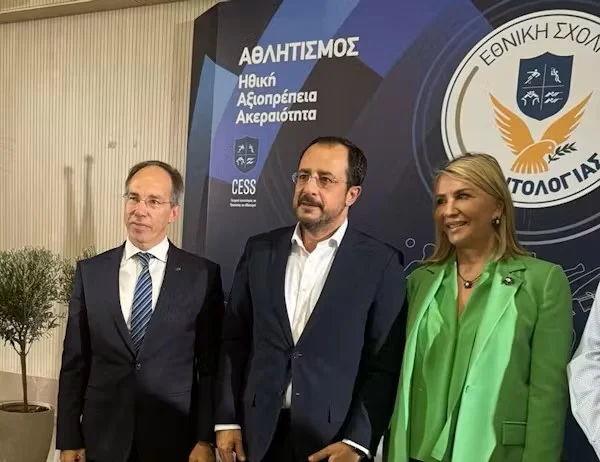 Στενή συνεργασία Ελλάδας-Κύπρου για την αντιμετώπιση της χειραγώγησης των αγώνων