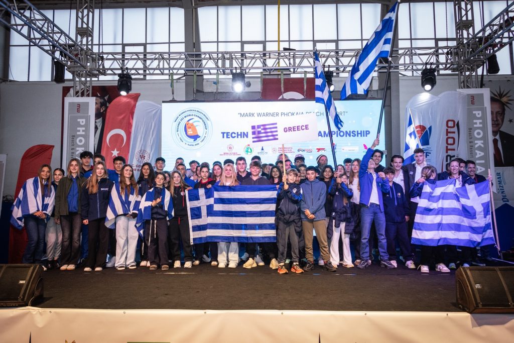 Εντυπωσιάζουν οι Ελληνες ιστιοπλόοι στο Παγκόσμιο Πρωτάθλημα Techno