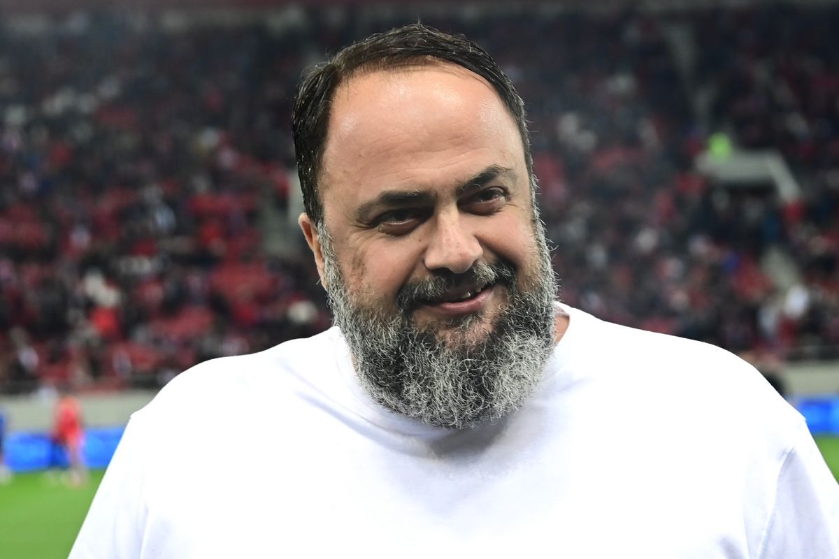 Ομιλία Μαρινάκη στoυς παίκτες του Ολυμπιακού: "Το παιχνίδι κρίθηκε δυστυχώς από διαιτητικές αποφάσεις"