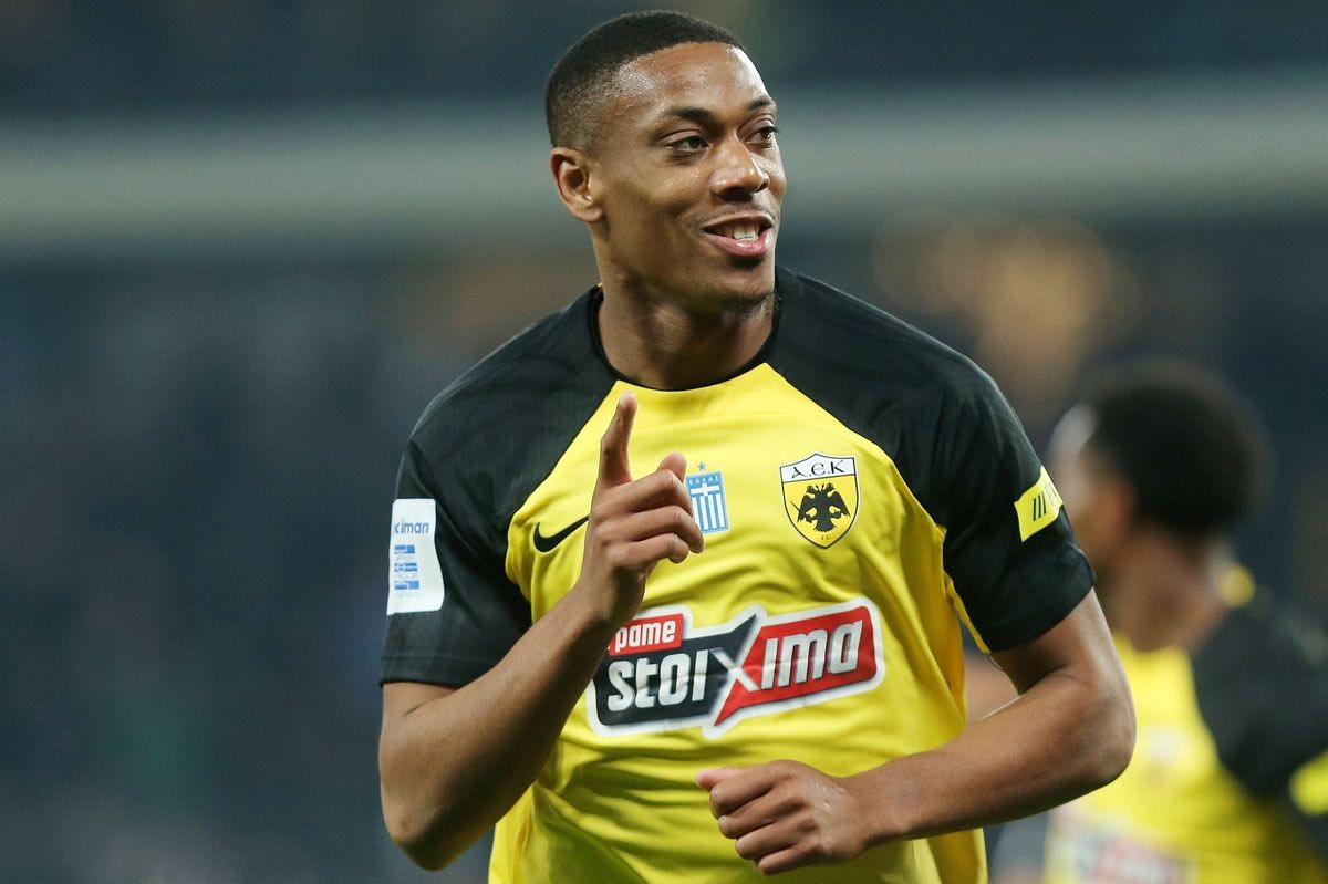 ΑΕΚ: Ψάχνει προπονητή και σέντερ φορ