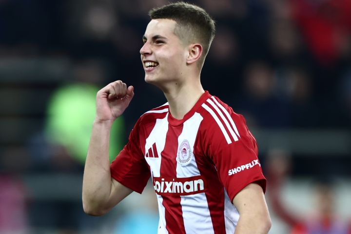 Μουζακίτης: Ο παίκτης που δίνει εφηβική ορμή στον Ολυμπιακό 