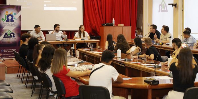 Συμβούλια Νέων στους Δήμους: Τί προβλέπει ο νέος Κώδικας Τοπικής Αυτοδιοίκηση- Οι πρώτες εκλογές το 2027
