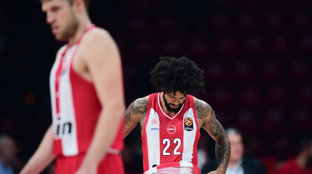 Ολυμπιακός-Αναντολού Εφές: Στο τέλος…τα βρήκε σκούρα