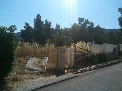 Οι Δήμοι πρέπει να εντείνουν τις ανακοινώσεις για τον καθαρισμό οικοπέδων