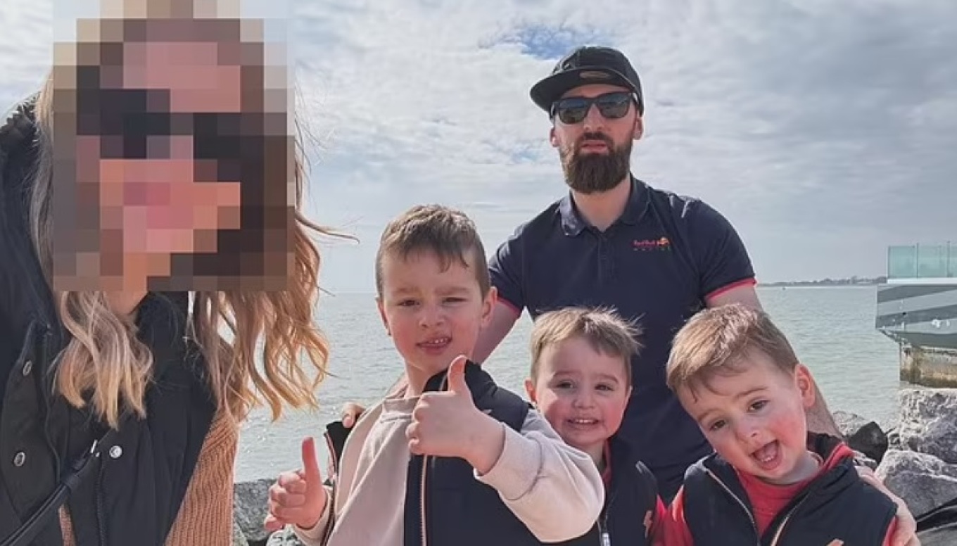 Οικογενειακή τραγωδία στη Βρετανία - Νεκροί μέσα σε σπίτι βρέθηκαν πατέρας και οι τρεις μικροί γιοι του