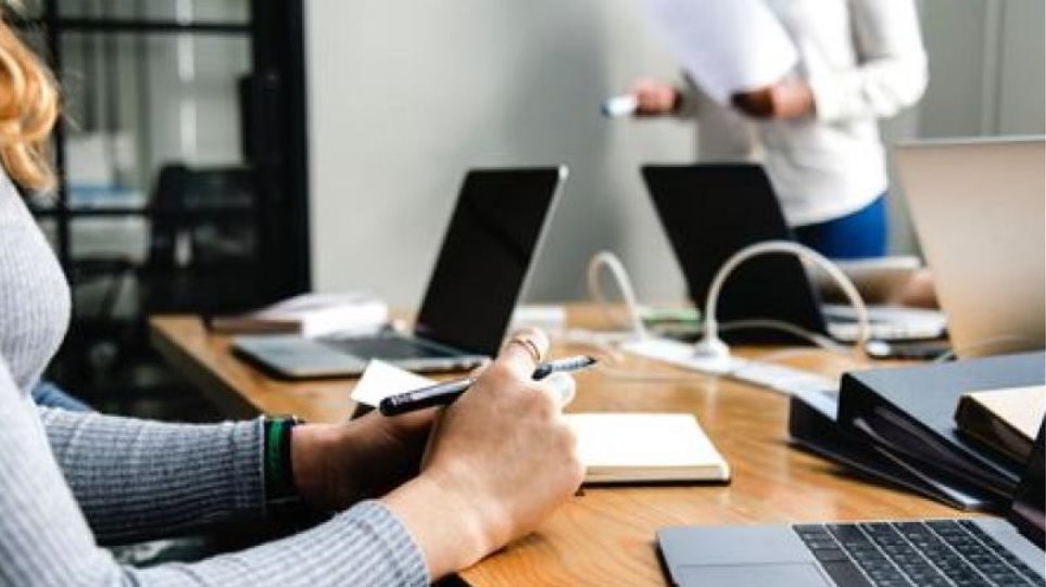 ΕΡΓΑΝΗ 2: Δείτε όλο το ιστορικό εργασίας σας με ένα κλικ