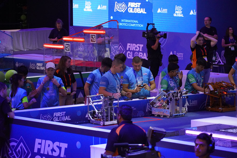 Οι Δήμοι φέρνουν την Ρομποτική εκπαίδευση στα Σχολεία