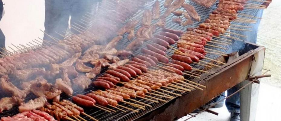 Τα έθιμα της Τσικνοπέμπτης στην Πελοπόννησο