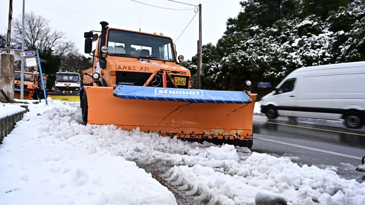 Καιρός: Στον «πάγο» η χώρα έως την Τρίτη