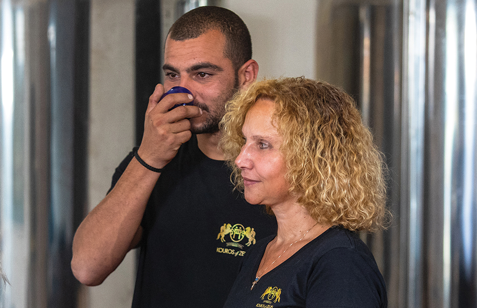 Στις Κροκεές η αρχαιοελληνική παράδοση συναντά την ποικιλία της φύσης στο εκλεκτό ελαιόλαδο «Kouros of Zeus» 