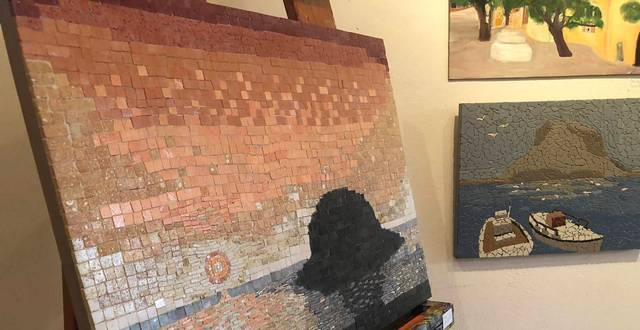 9.8.2022_Ολοκληρώθηκε-με-επιτυχία-η-έκθεση-ζωγραφικής-και-ψηφιδωτού-στη-Μονεμβασία_10.jpg