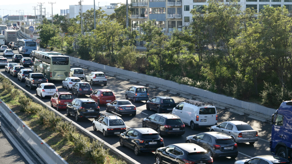 Οχήματα: Έρχονται πρόστιμα «φωτιά» για ανασφάλιστα και ΚΤΕΟ