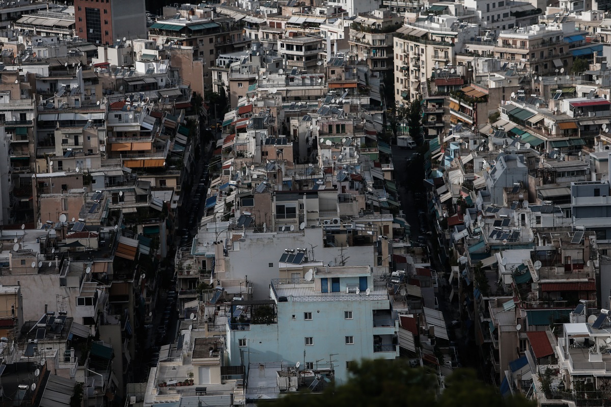 «Ανακαινίζω – Νοικιάζω»: Ανακαίνιση 12.500 κατοικιών – Τα κριτήρια και οι προϋποθέσεις