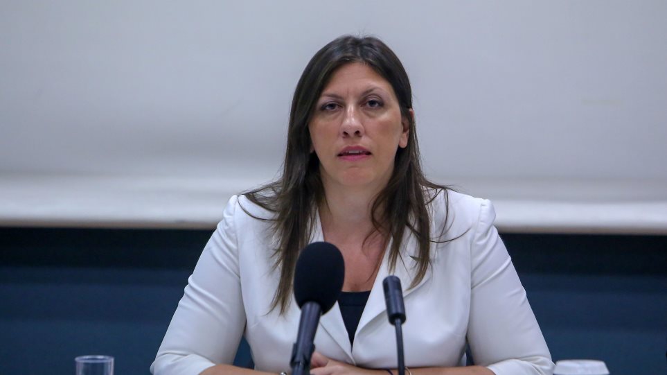 Κωνσταντοπούλου σε Μπέο: «Γεια σου κούκλε, τι κάνεις;»