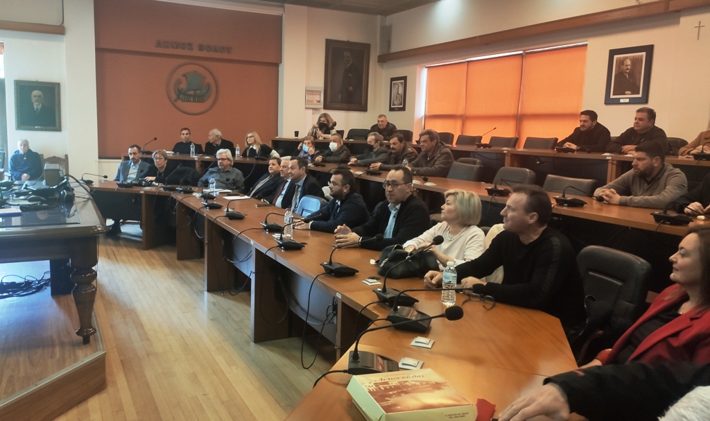 «Ροντέο» το δημοτικό συμβούλιο Βόλου: «Άντε γ@@@σου μ@@@κα, νούμερο»