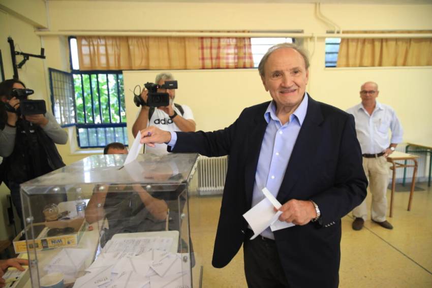 Τζουμάκας: Η διαγραφή μου αποτελεί δημοκρατική εκτροπή