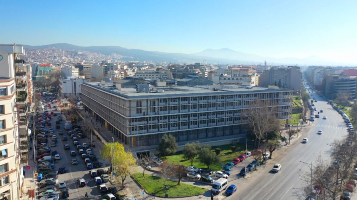 Δήμαρχος παραπέμπεται για κακούργημα: Εισέπραξε 3,9 εκατ. με πλαστά έγγραφα (βούλευμα)