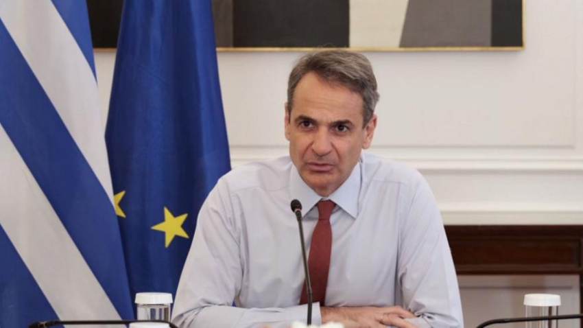 Επιμένει για εκλογές στο τέλος της 4ετίας ο Μητσοτάκης και «πετάει το γάντι» στον Τσίπρα για πρόταση μομφής