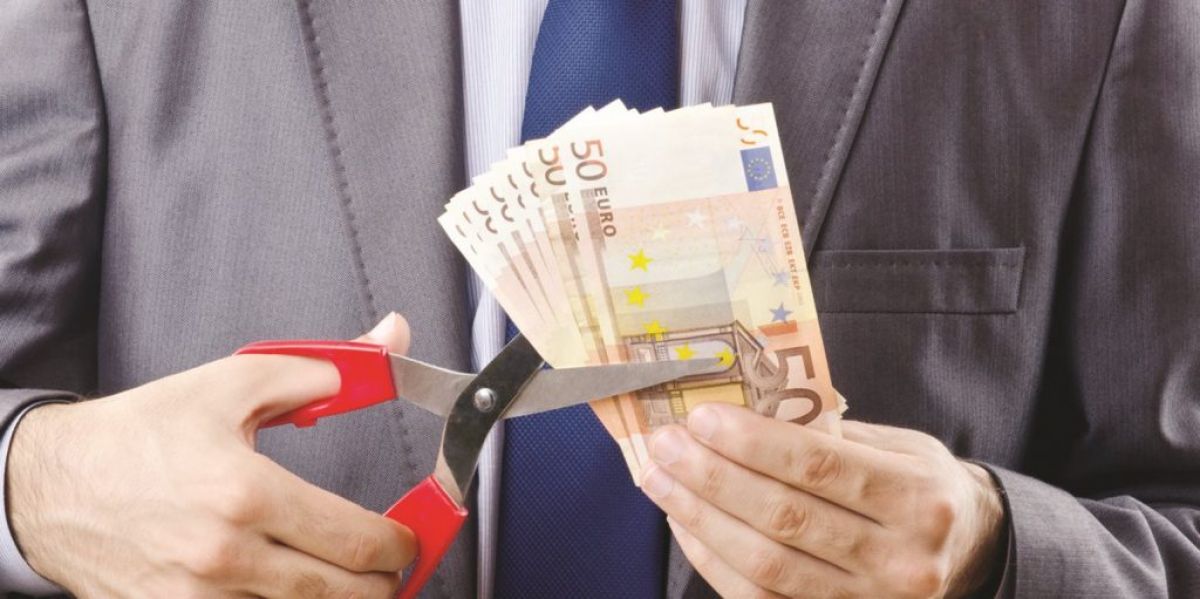 «Βόμβα» από Κομισιόν: Κόψτε συντάξεις και αυξήστε τα όρια συνταξιοδότησης!