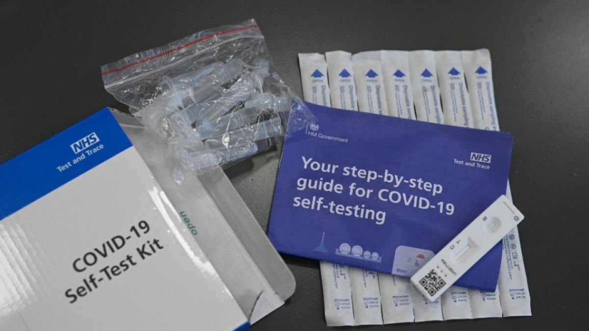 Self test: Υποχρεωτικά και για μαθητές, εργαζόμενους - Οι 30 εταιρείες που κατέθεσαν προσφορές