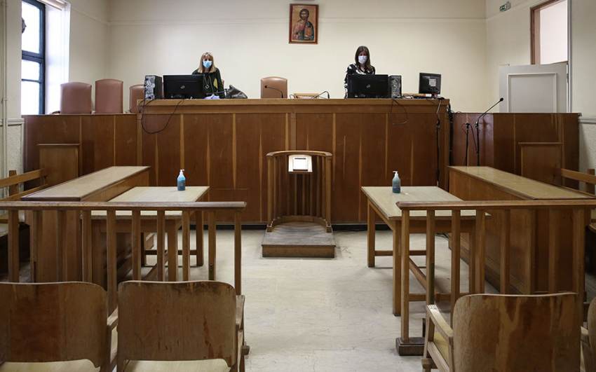 Ο Μανώλης Μάκαρης κατά της κατάργησης των δικαστηρίων σε Μεσσηνία και Λακωνία.