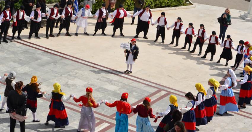 Λαμπρή η έναρξη των επετειακών εκδηλώσεων της 17ης Μαρτίου σε Αρεόπολη και Γύθειο