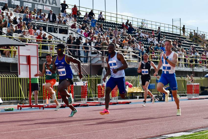 Στα “Παπαφλέσσεια” ο περιφερειάρχης Πελοποννήσου Π. Νίκας “έμπρακτη η στήριξη της Περιφέρειας Πελοποννήσου στον κλασικό αθλητισμό”