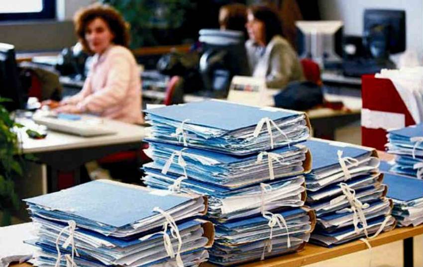 “Δωράκια” τέλος στο δημόσιο
